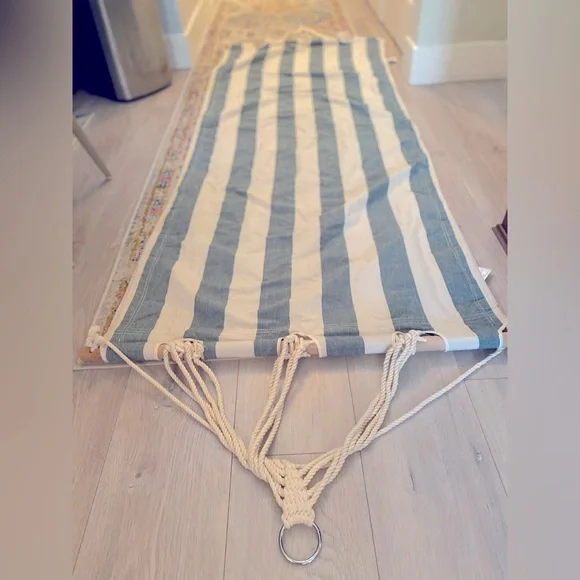 Detailed hammock - Picture 2 of 3